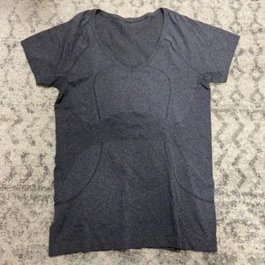 Lululemon charcoal Run Swiftly short sleeve v-neck